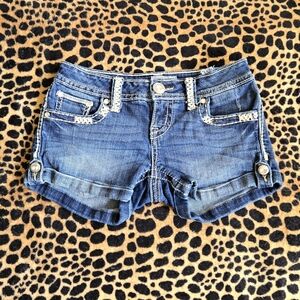 Cute jean shorts